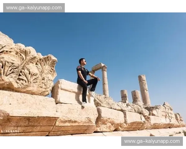 欲望之巅与灵魂之径：迪拜与约旦，谁才是你梦中那一抹最深的中东色泽？